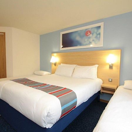 Travelodge Glasgow Airport Hotel Ngoại thất bức ảnh