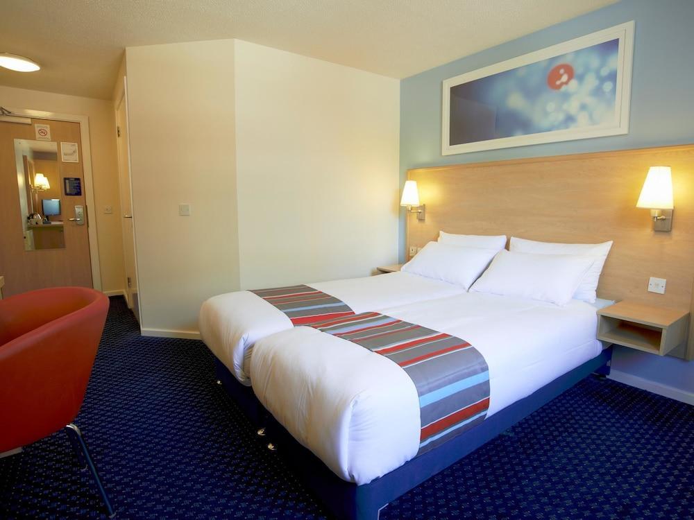 Travelodge Glasgow Airport Hotel Ngoại thất bức ảnh