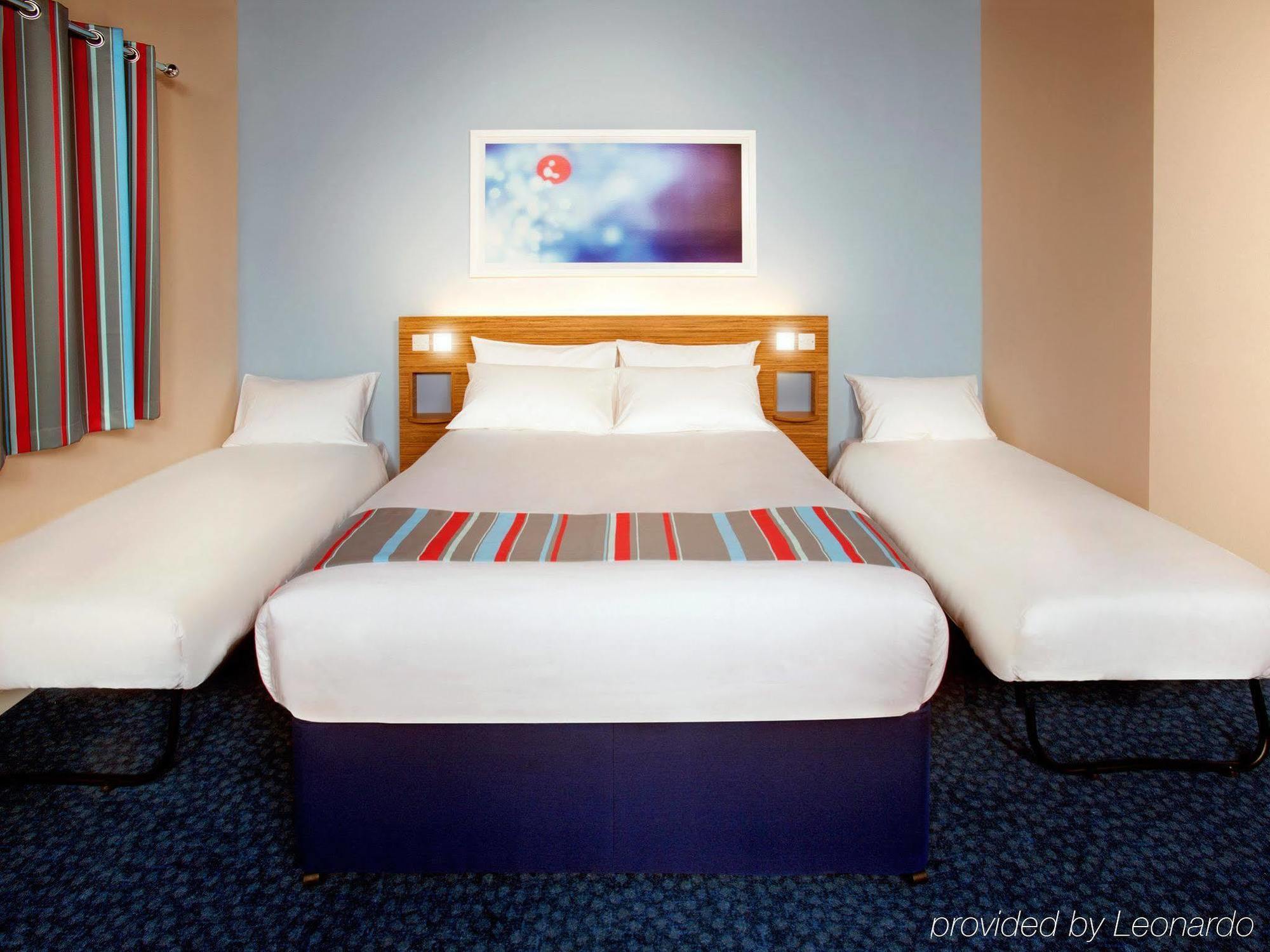 Travelodge Glasgow Airport Hotel Ngoại thất bức ảnh