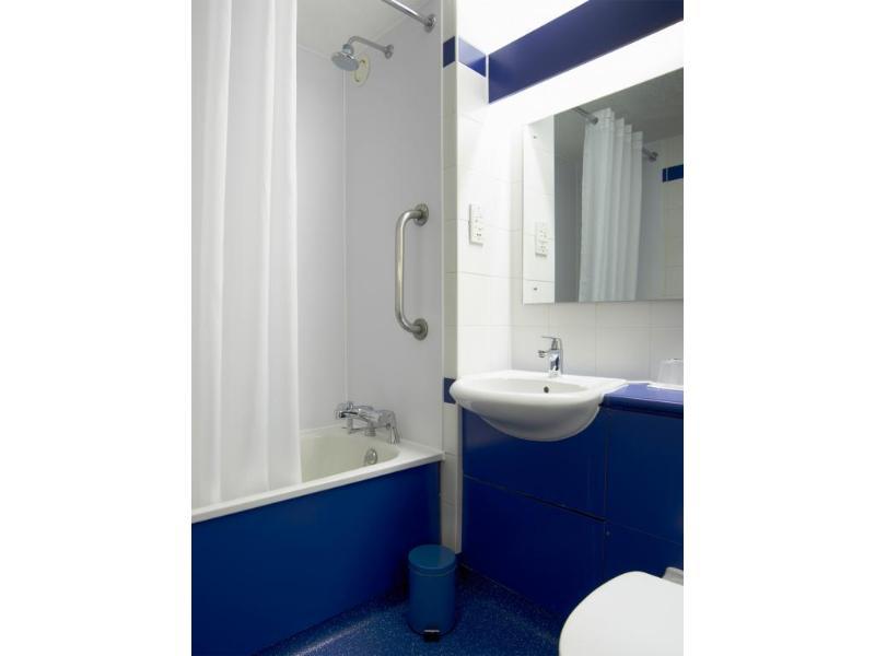 Travelodge Glasgow Airport Hotel Ngoại thất bức ảnh